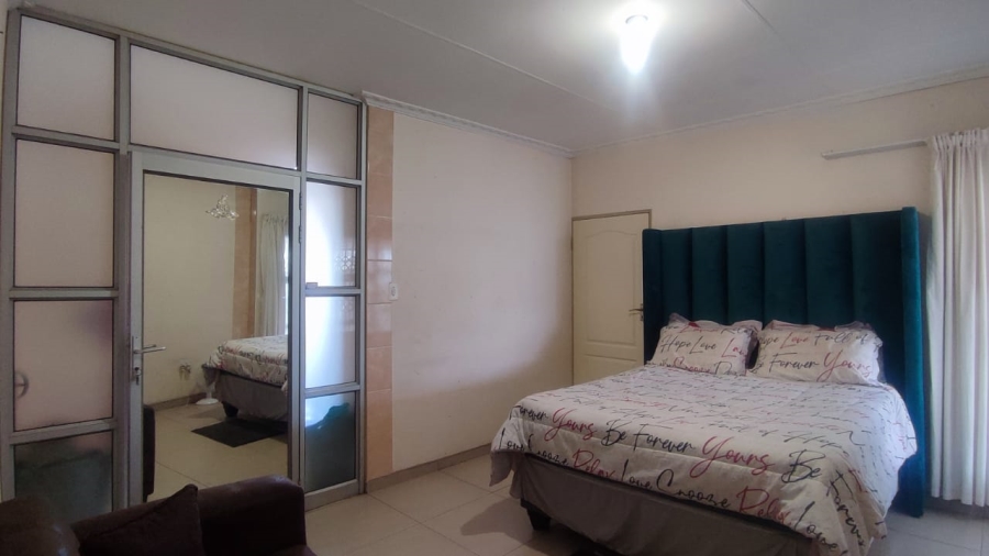 3 Bedroom Property for Sale in Karlienpark North West